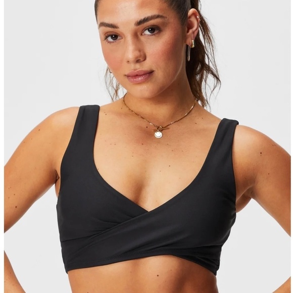 Fabletics Womens Low Impact Crossover Sports Bra Black Stretch Unpadded Sz Small - Picture 1 of 11